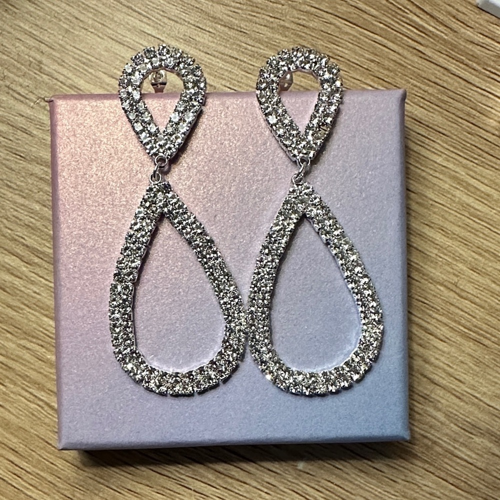 Elegant Silver Rhinestone Teardrop Earrings